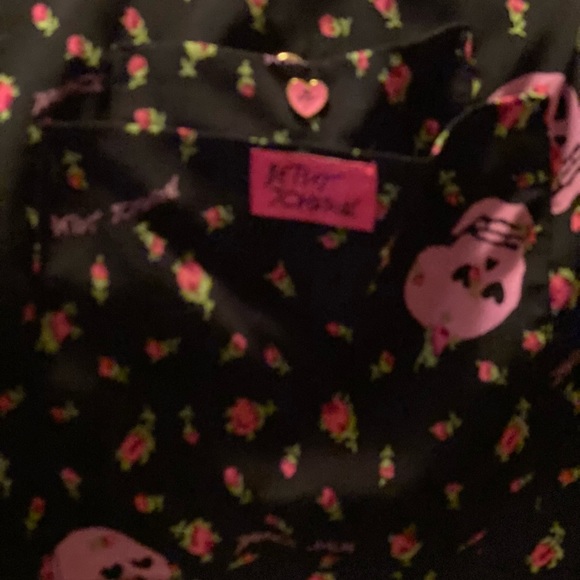 COPY - Betsy Johnson scrub top - Picture 2 of 4